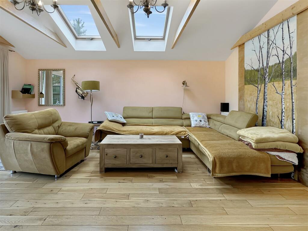 Additional property image - Queens Meadow, Cherry Hinton, Cambridge
