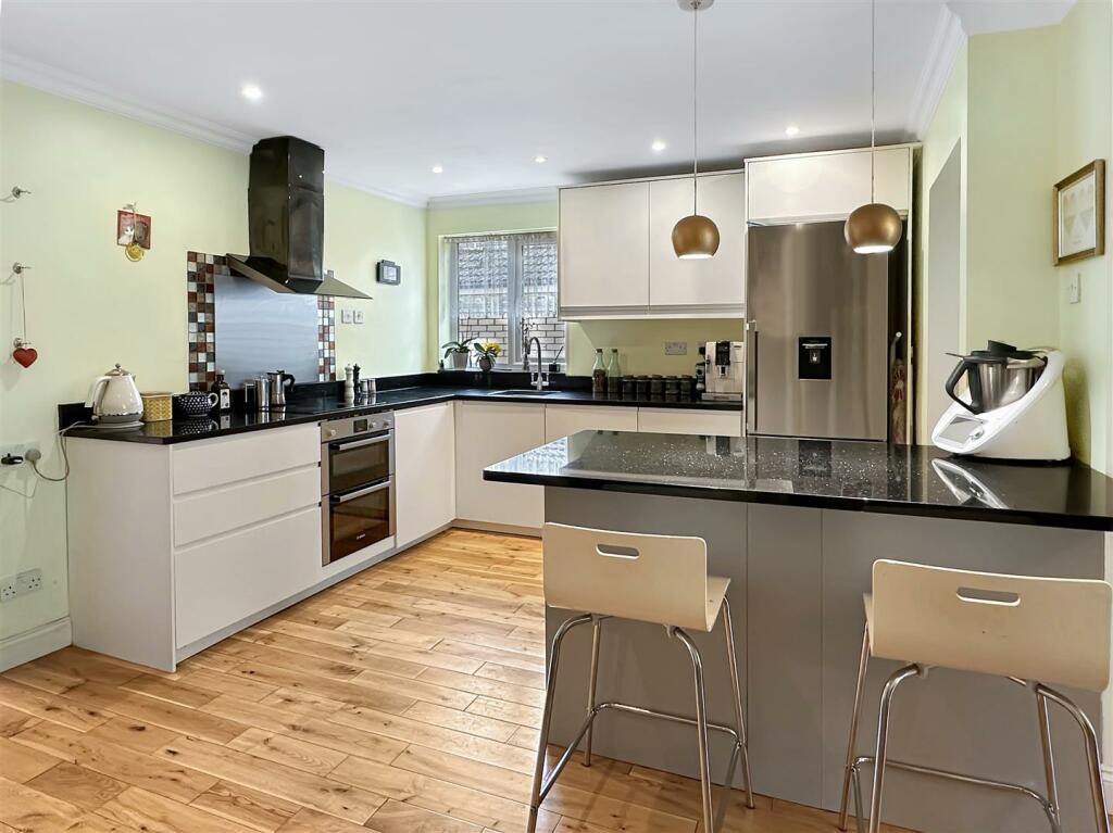 Additional property image - Queens Meadow, Cherry Hinton, Cambridge