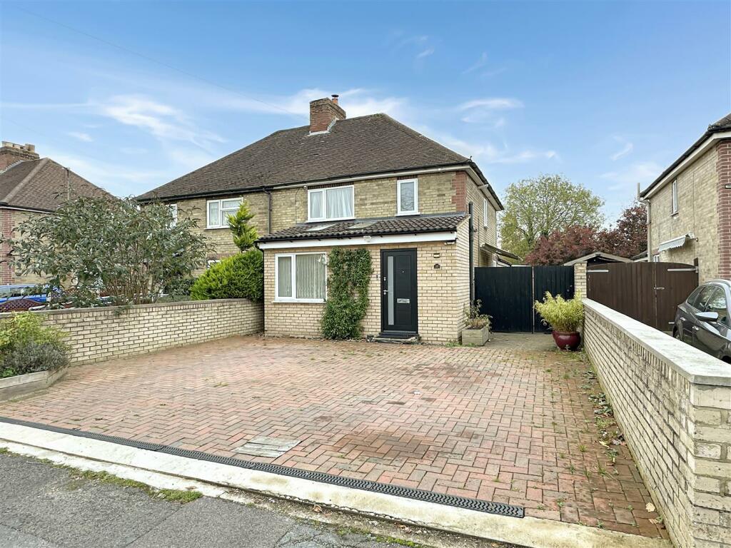 Additional property image - Queens Meadow, Cherry Hinton, Cambridge