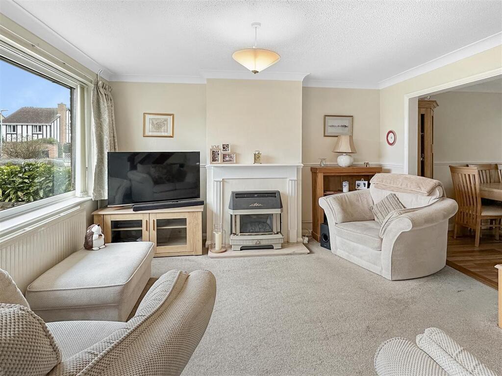 Additional property image - Kelsey Crescent, Cherry Hinton, Cambridge