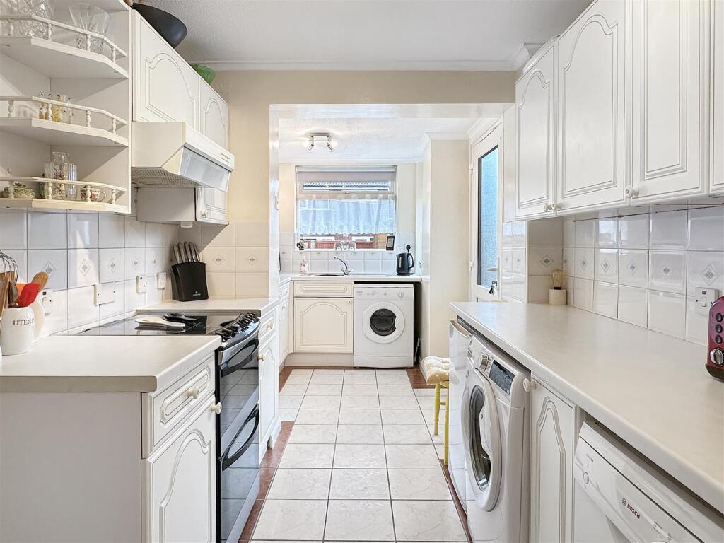 Additional property image - Kelsey Crescent, Cherry Hinton, Cambridge