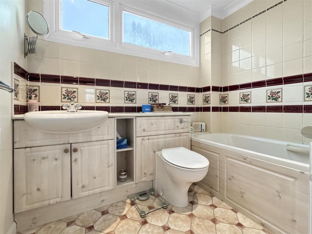 Additional property image - Kelsey Crescent, Cherry Hinton, Cambridge