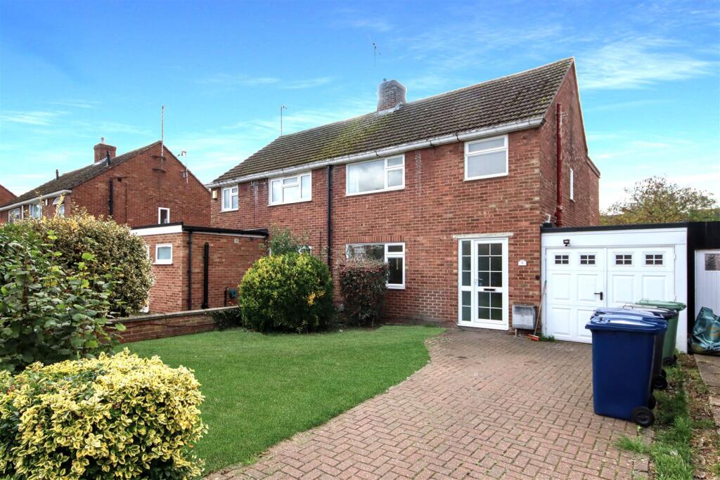 Main image of property: Lents Way, Chesterton, Cambridge