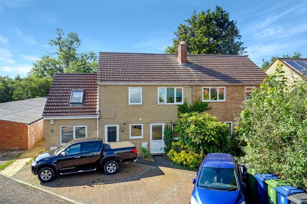 1 bedroom flat for sale in Macaulay Avenue, Great Shelford, Cambridge, CB22