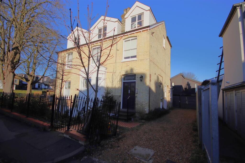 Main image of property: Hooper Street, Cambridge