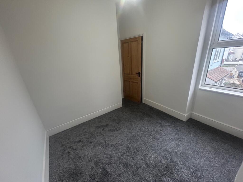 Additional property image - Oval Road, Birmingham