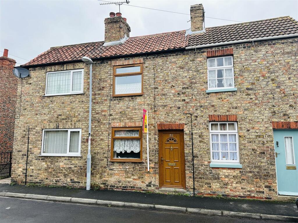1 bedroom terraced house for sale in Front Street, Laxton, Goole, DN14