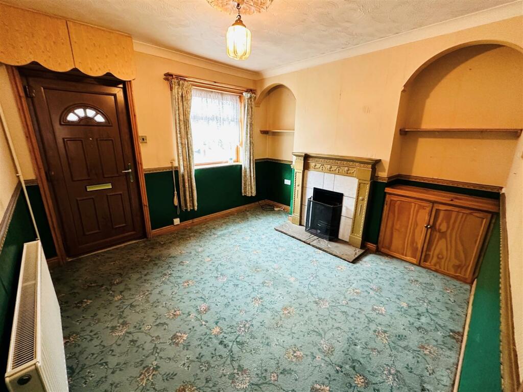 1 bedroom terraced house for sale in Front Street, Laxton, Goole, DN14