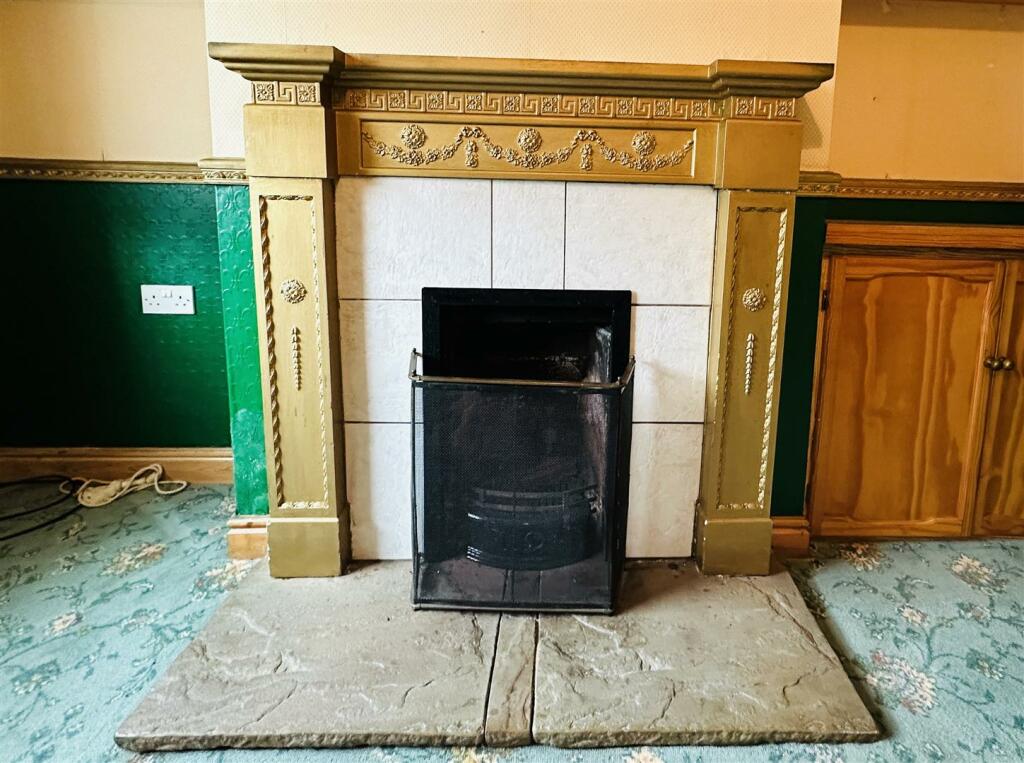 1 bedroom terraced house for sale in Front Street, Laxton, Goole, DN14