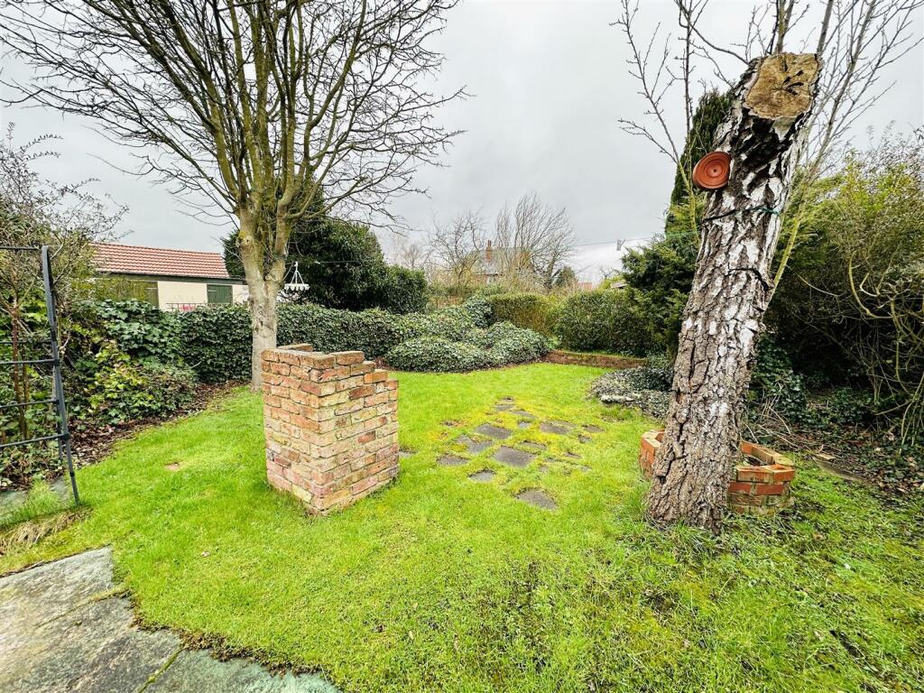 1 bedroom terraced house for sale in Front Street, Laxton, Goole, DN14