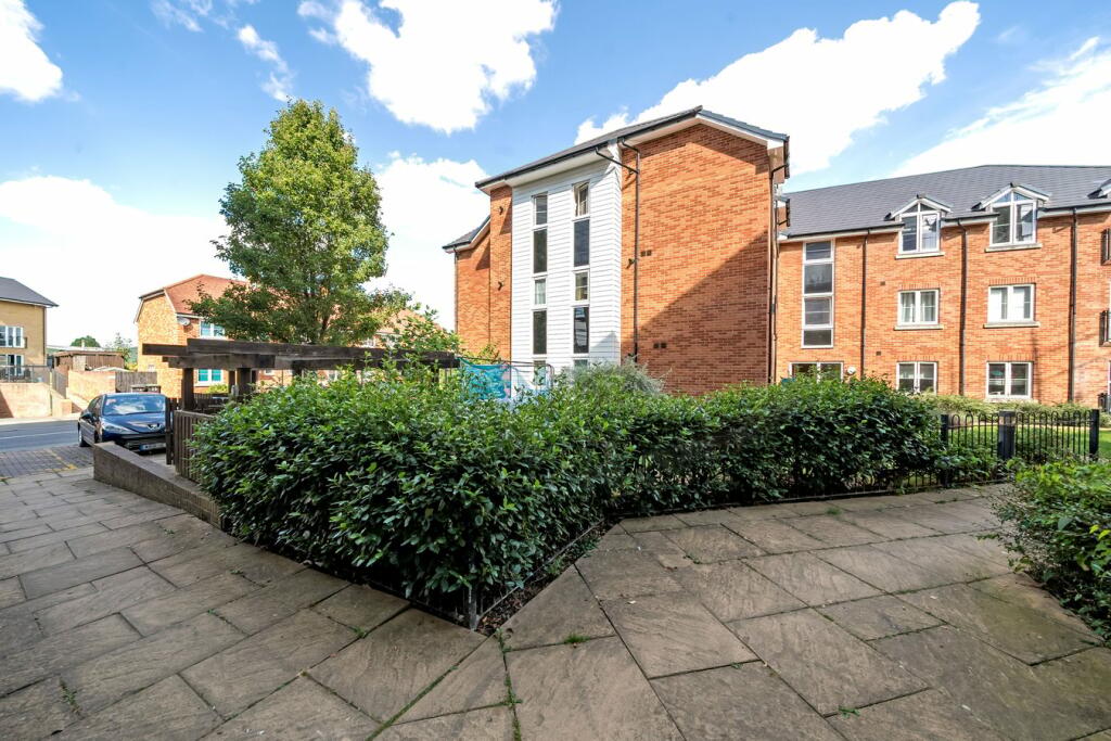 Main image of property: River View, Shefford, SG17