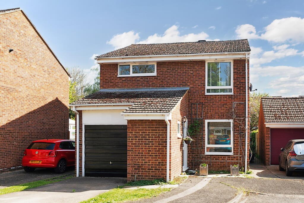 Main image of property: Palmer Close, Shefford, SG17