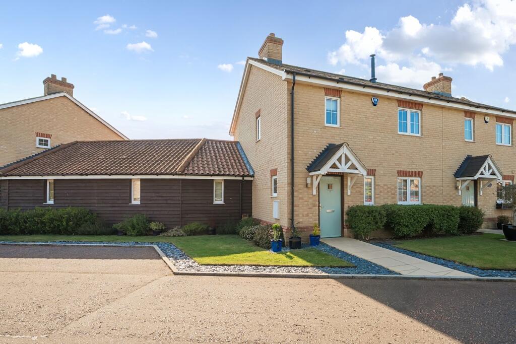 Main image of property: Chalkley Bush Close, Shillington, Hitchin, SG5