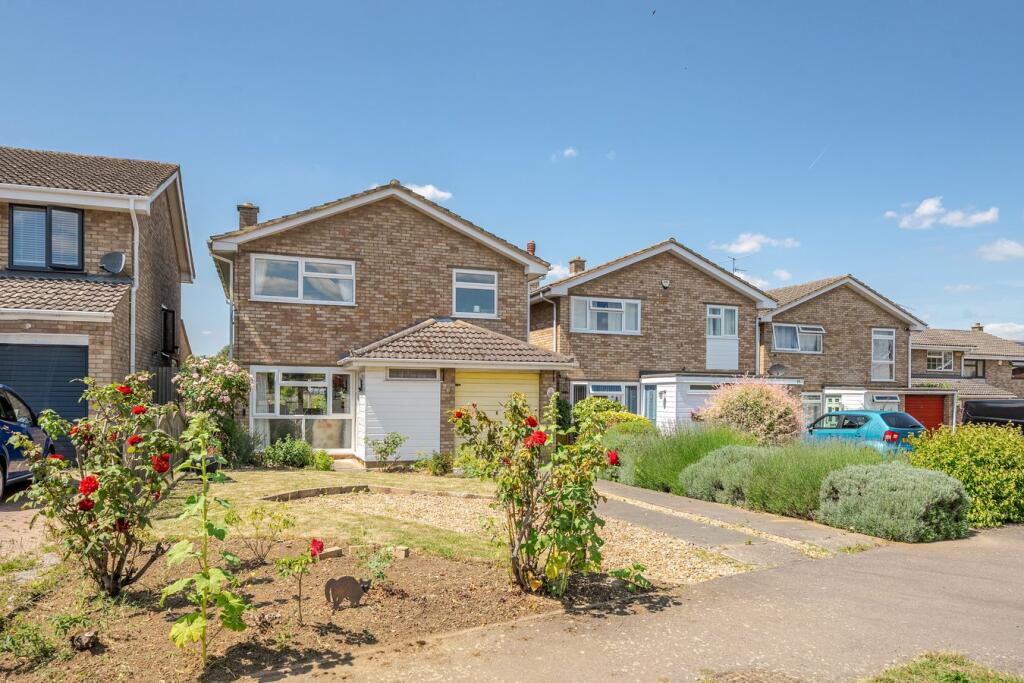 Main image of property: Knolls Way, Clifton, Shefford, SG17
