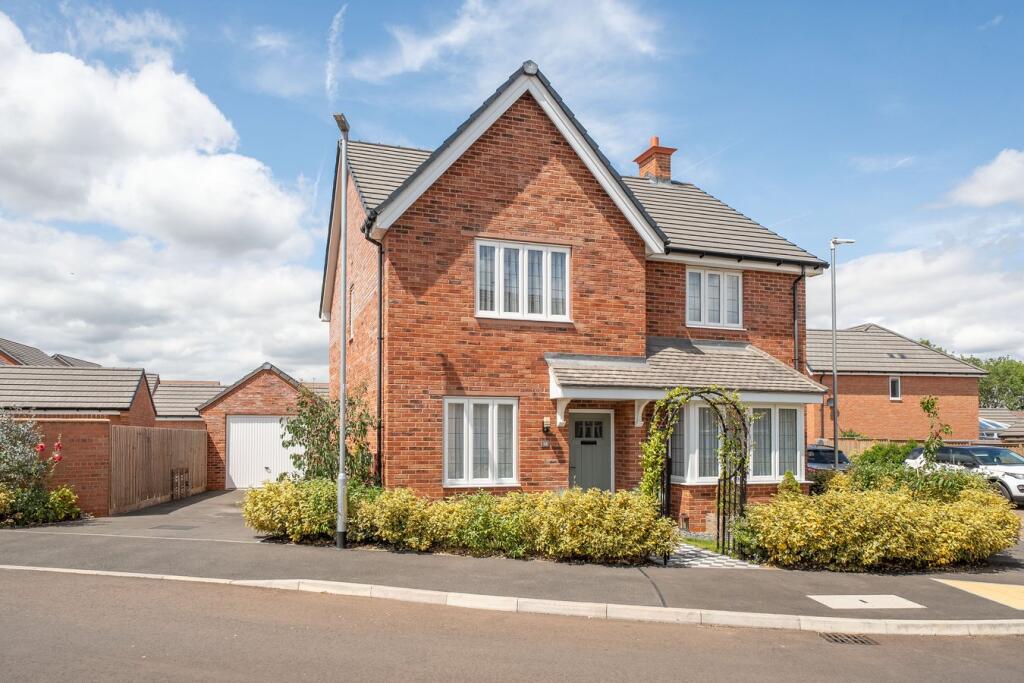 Main image of property: Beverley Gardens, Lower Stondon, Henlow, SG16