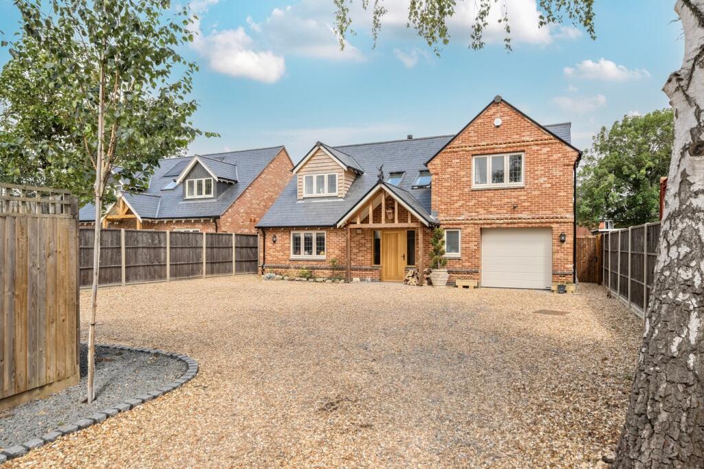 Main image of property: Station Road, Lower Stondon, Henlow, SG16