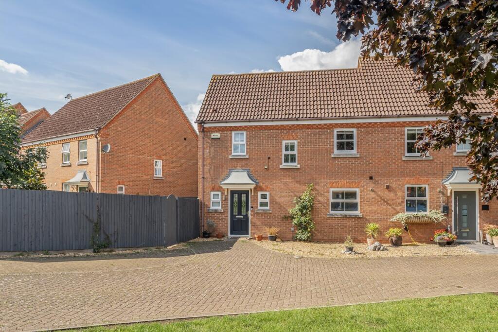 Main image of property: Kingfisher Road, Shefford, SG17