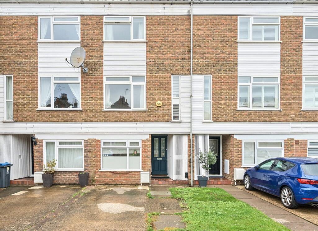 Main image of property: Elm Road, Kingston Upon Thames, KT2