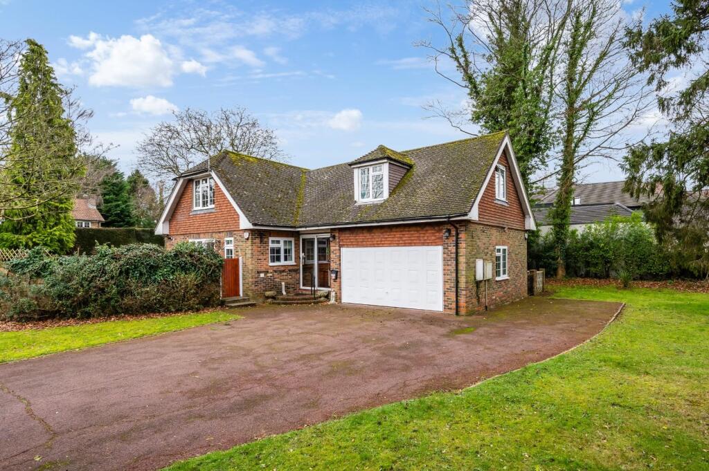 Main image of property: Barn Close, Banstead