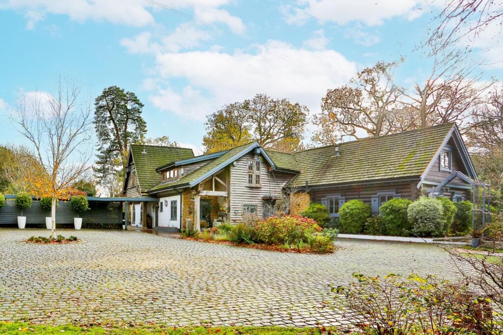 Main image of property: High Road, Chipstead