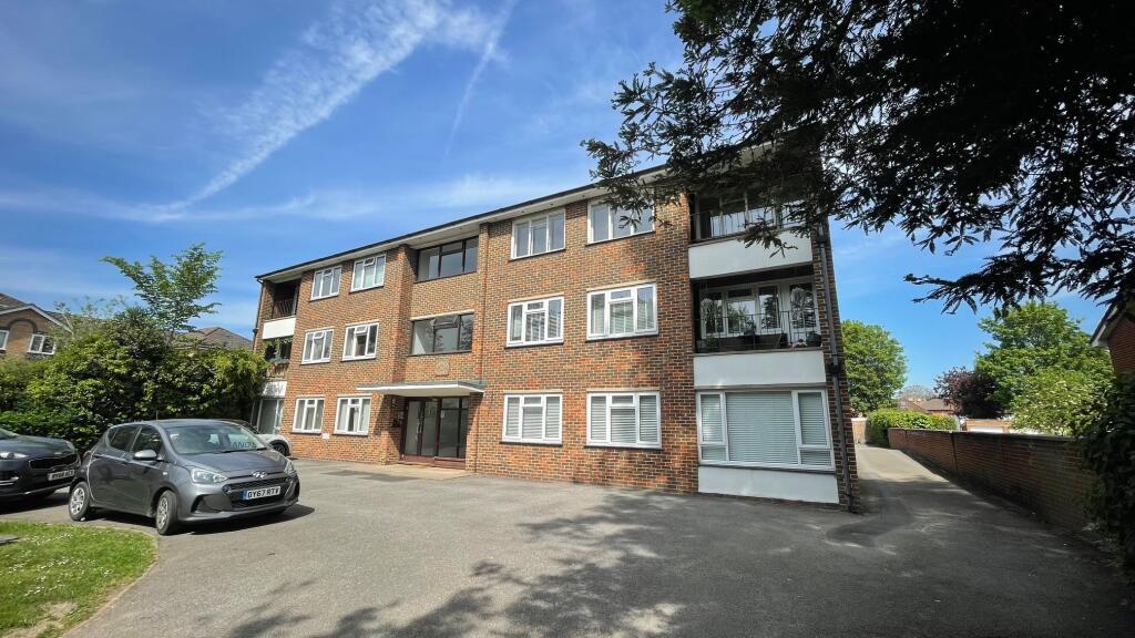 Main image of property: Cedar Court, Bath Road, Maidenhead, Berkshire