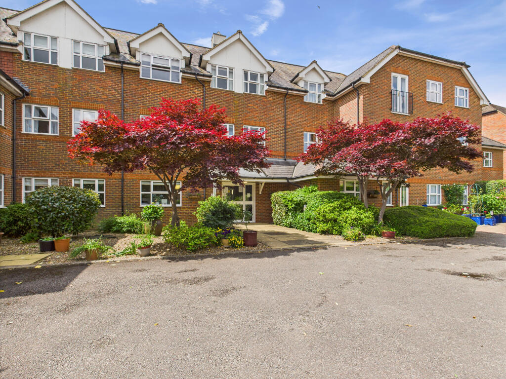 Main image of property: Flat 18, Oram Court, Dean Street, Marlow, Buckinghamshire