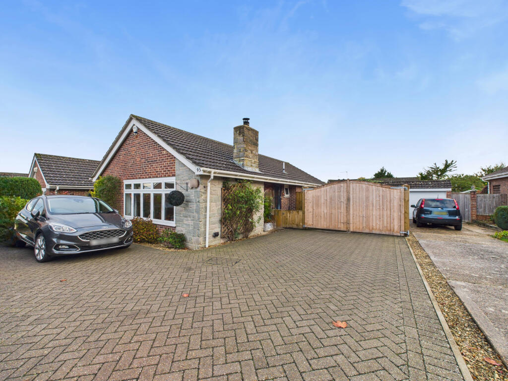 Main image of property: Hungerford Drive, Maidenhead, Berkshire