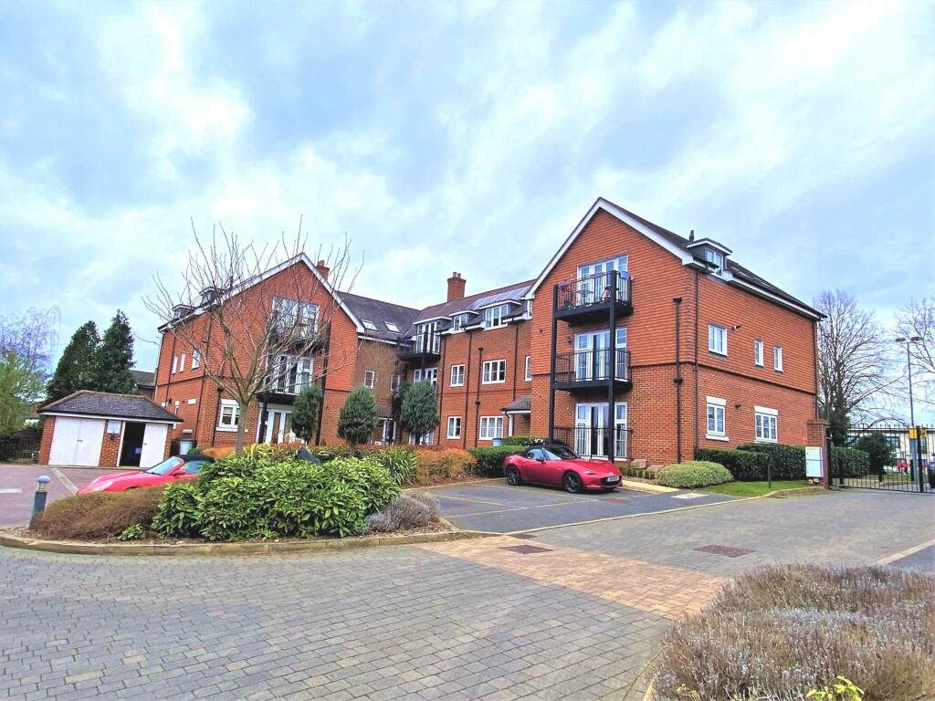 Main image of property: Grainger House, Findlay Mews, Marlow, Buckinghamshire