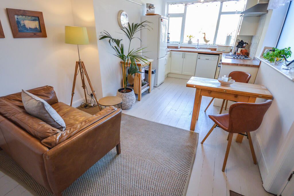 2 bedroom terraced house for sale in Moss Lane, Timperley, Altrincham, WA15