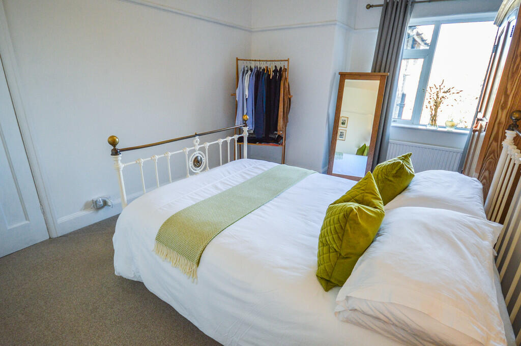 2 bedroom terraced house for sale in Moss Lane, Timperley, Altrincham, WA15