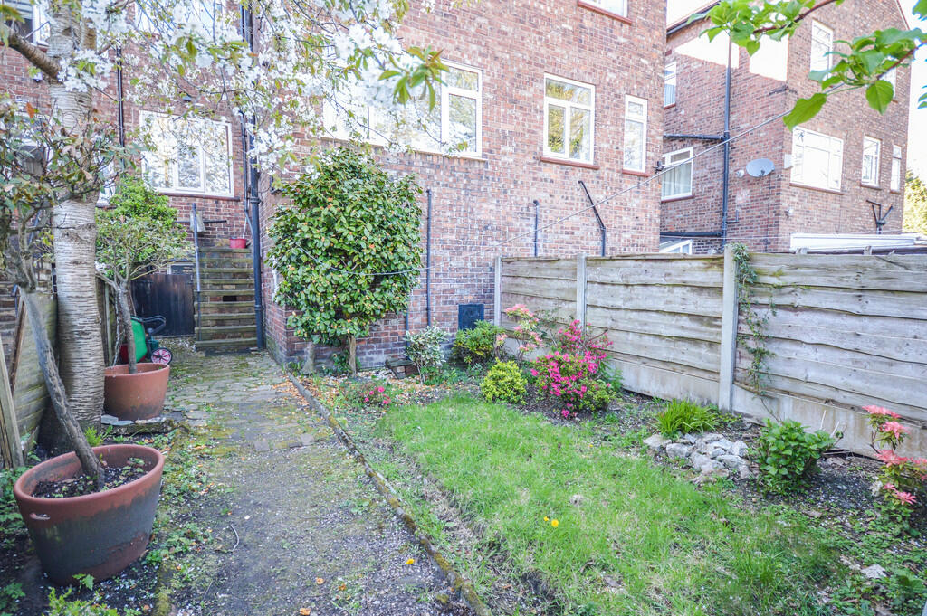 2 bedroom terraced house for sale in Moss Lane, Timperley, Altrincham, WA15