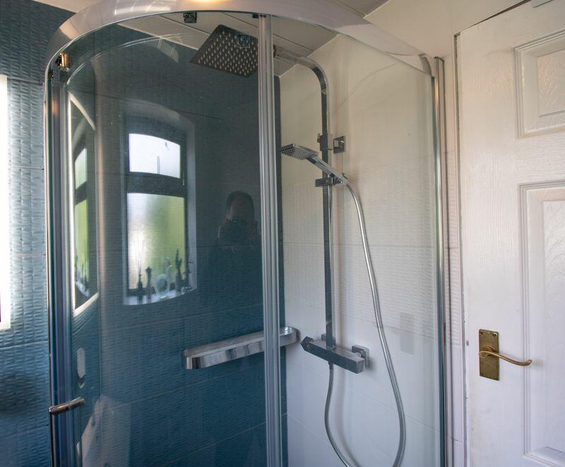 Additional property image - Richmond Grove, Farnworth, Bolton, BL4 0HE
