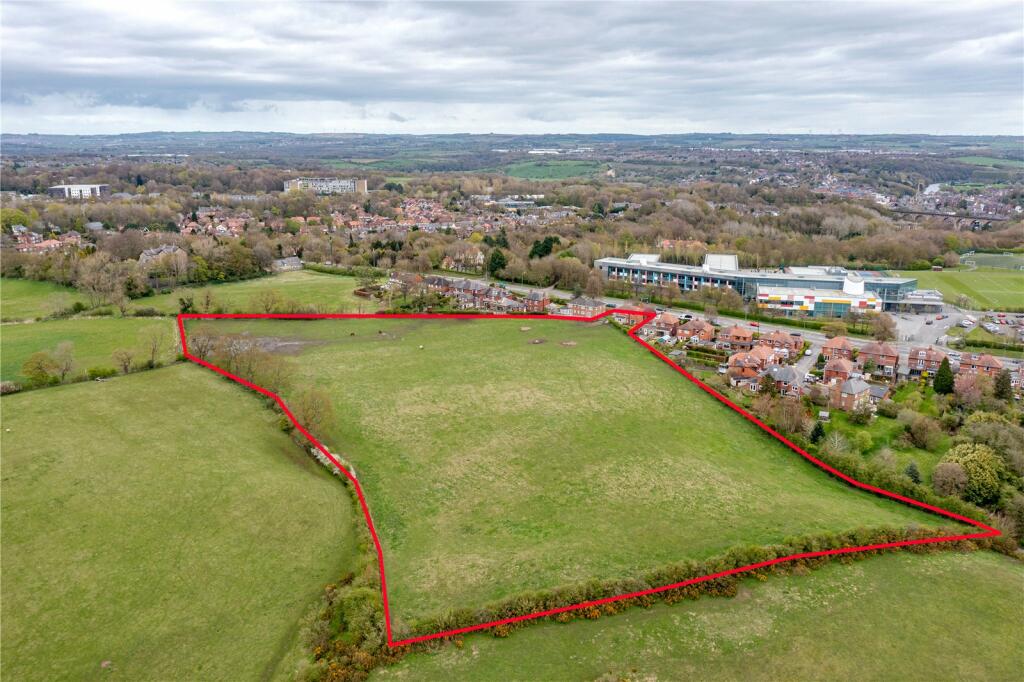 3 bedroom house for sale in 30 Moor Edge, Crossgate Moor, Durham, DH1