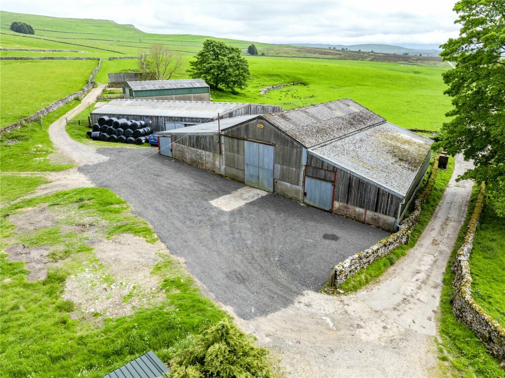 Additional property image - Stoney Head Hall Farm, Sunbiggin, Penrith