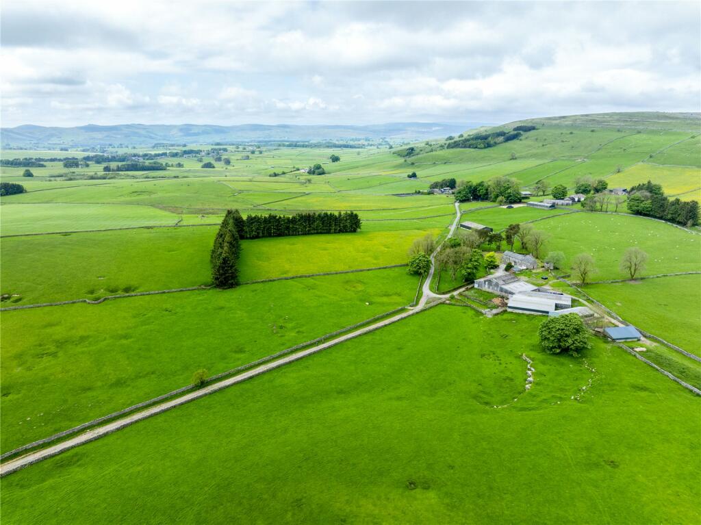 Additional property image - Stoney Head Hall Farm, Sunbiggin, Penrith