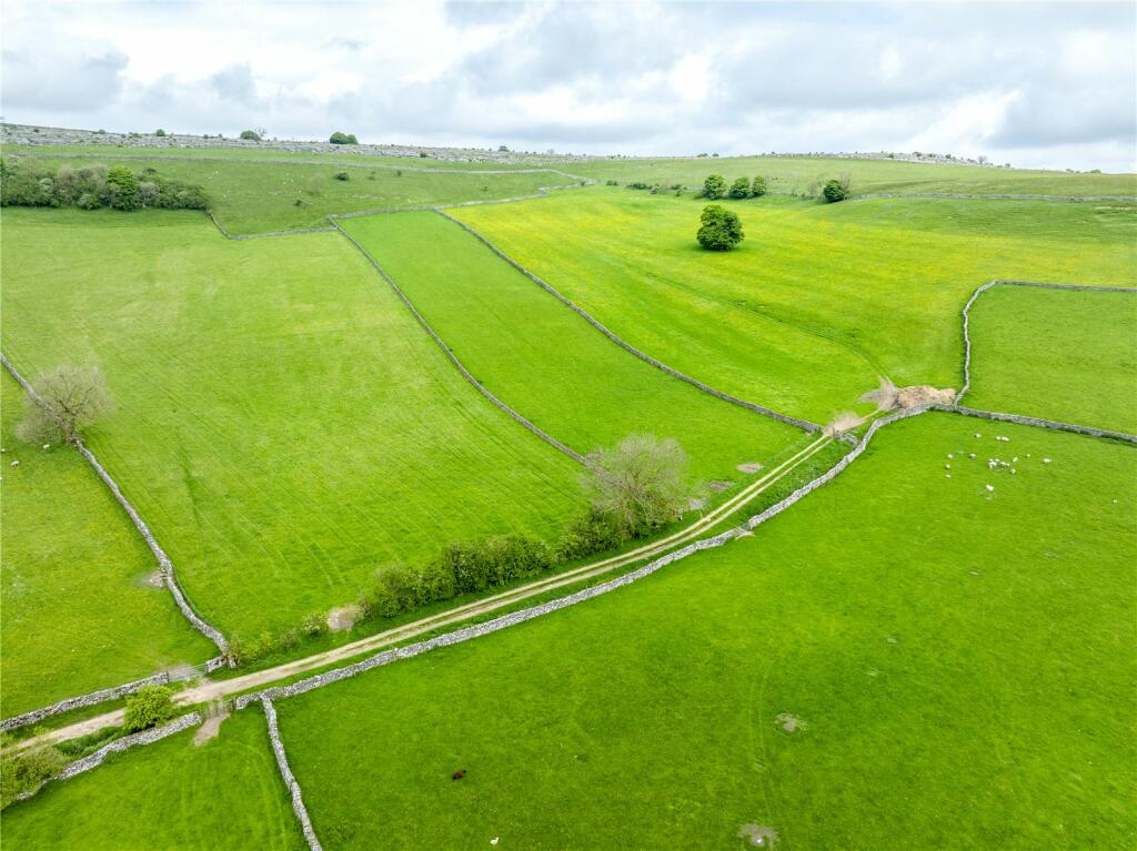 Additional property image - Stoney Head Hall Farm, Sunbiggin, Penrith