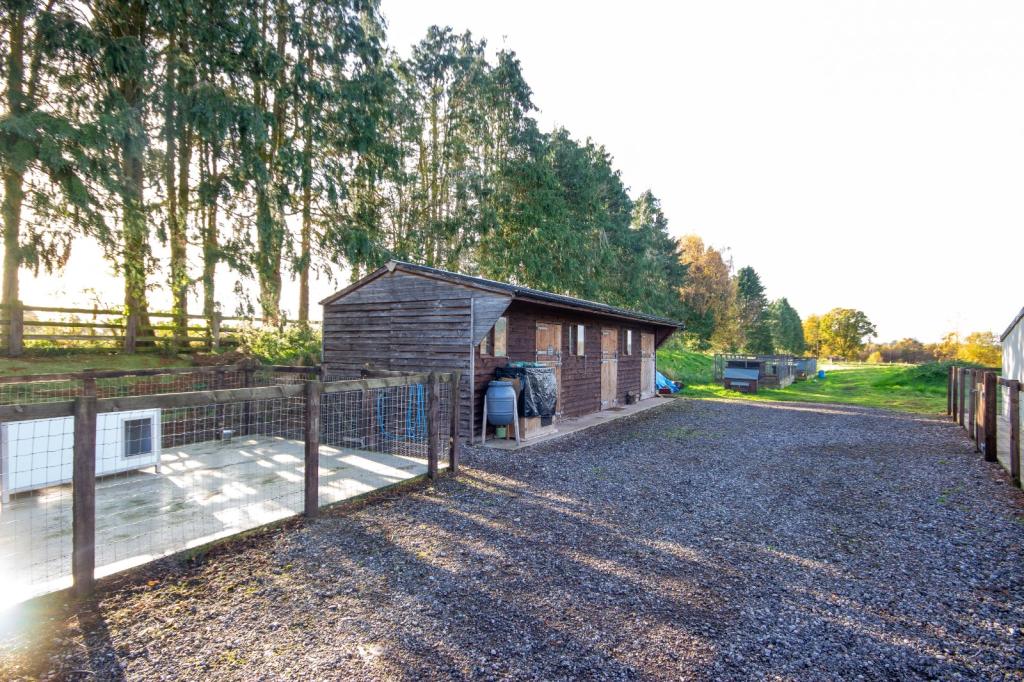 3 bedroom detached house for sale in Chatburn Kennels and Cattery
