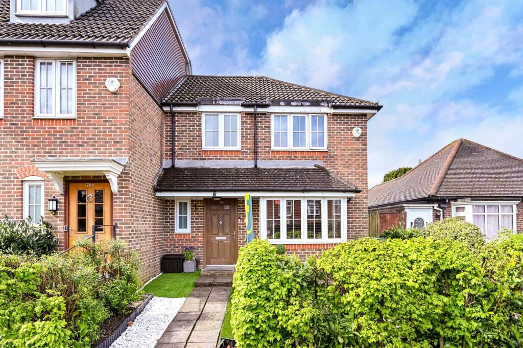 4 bedroom semidetached house for sale in Langley Avenue, Worcester