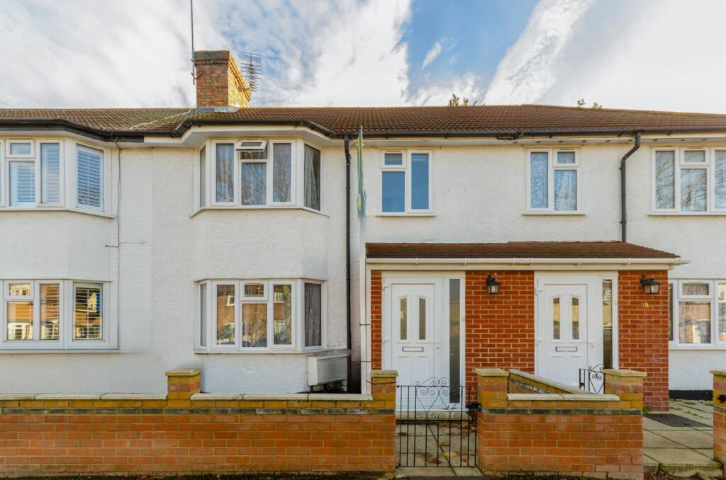 Main image of property: New Malden, New Malden, KT3