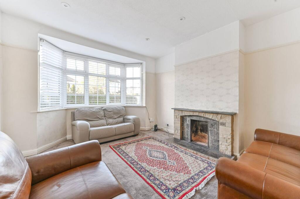 Main image of property: Kingsway, Motspur Park, New Malden, KT3