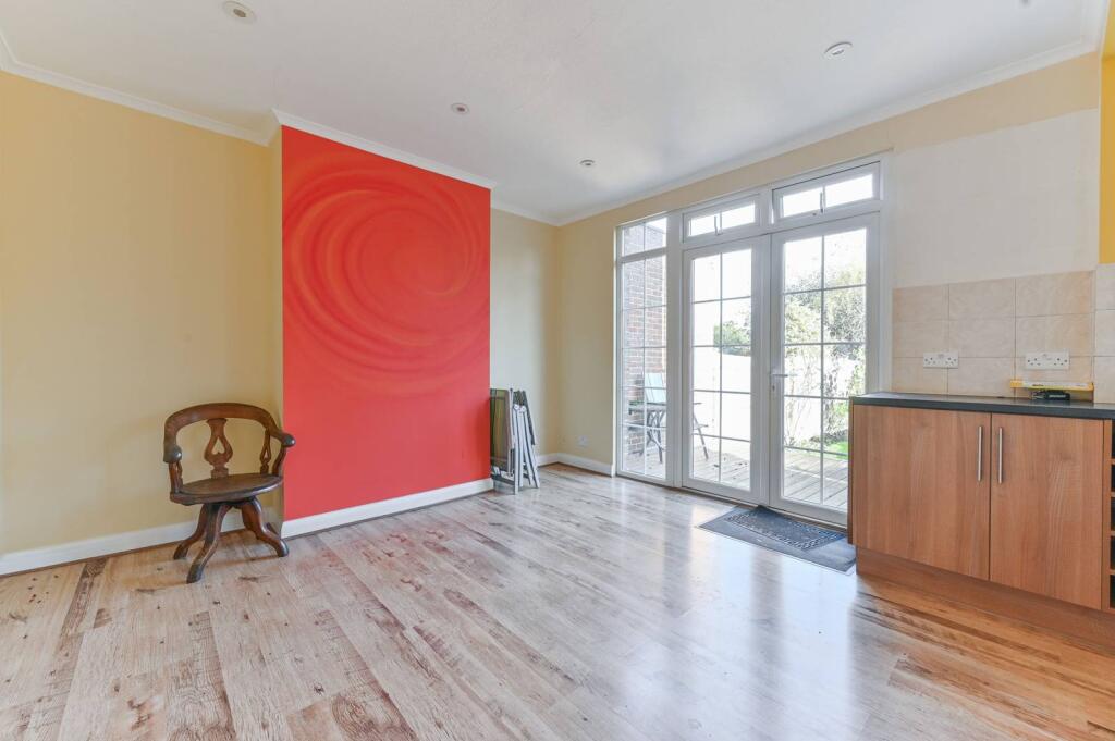 Main image of property: Kingsway, Motspur Park, New Malden, KT3