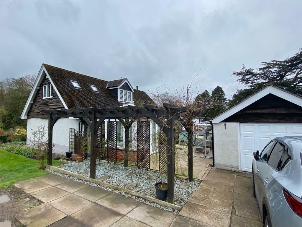 2 bedroom detached house for sale in Buxton Old Road, Disley, Stockport
