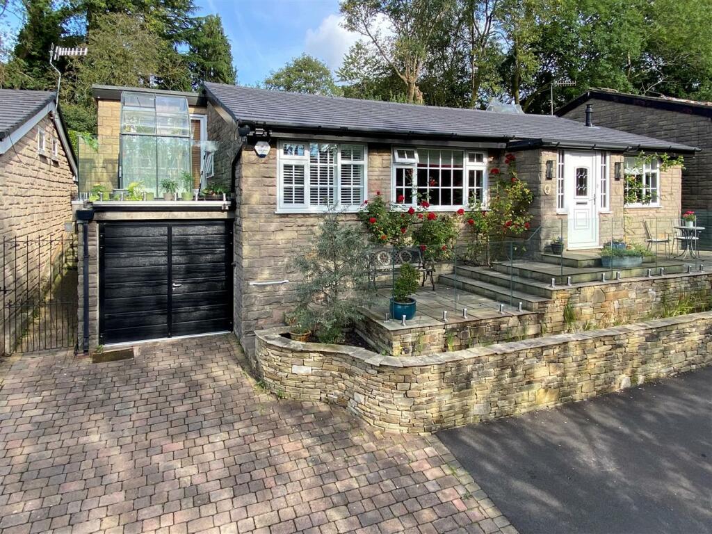 2 bedroom detached bungalow for sale in Lower Lea, Disley, Stockport, SK12