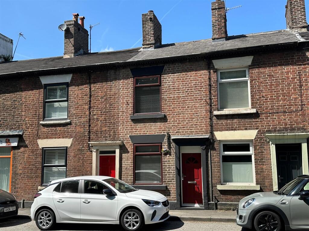 Main image of property: Buxton Road, Disley, Stockport