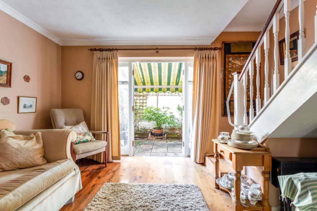 2 bedroom terraced house for sale in Upper Gardner Street, Brighton, BN1