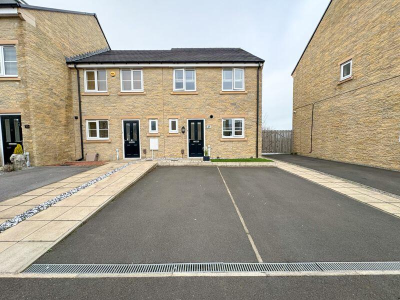 3 bedroom end of terrace house for sale in Beaumont Court, Winlaton, NE21