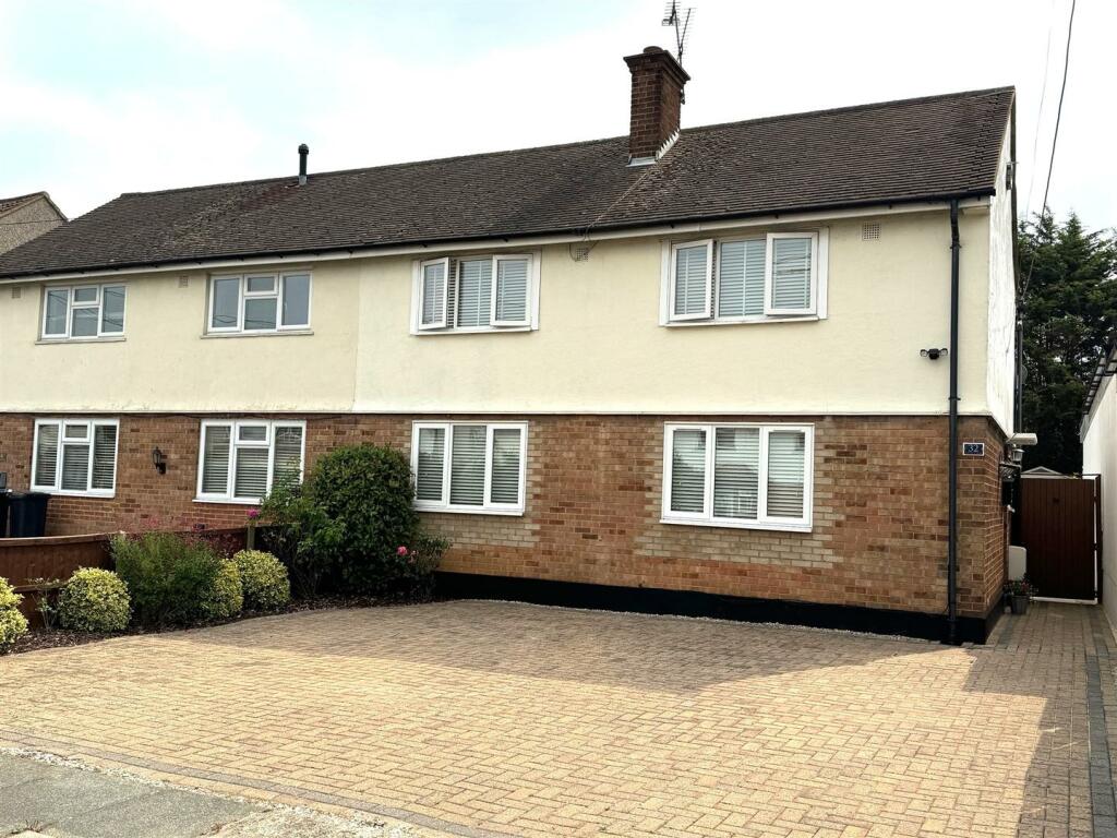 Main image of property: Vernon Avenue, Rayleigh