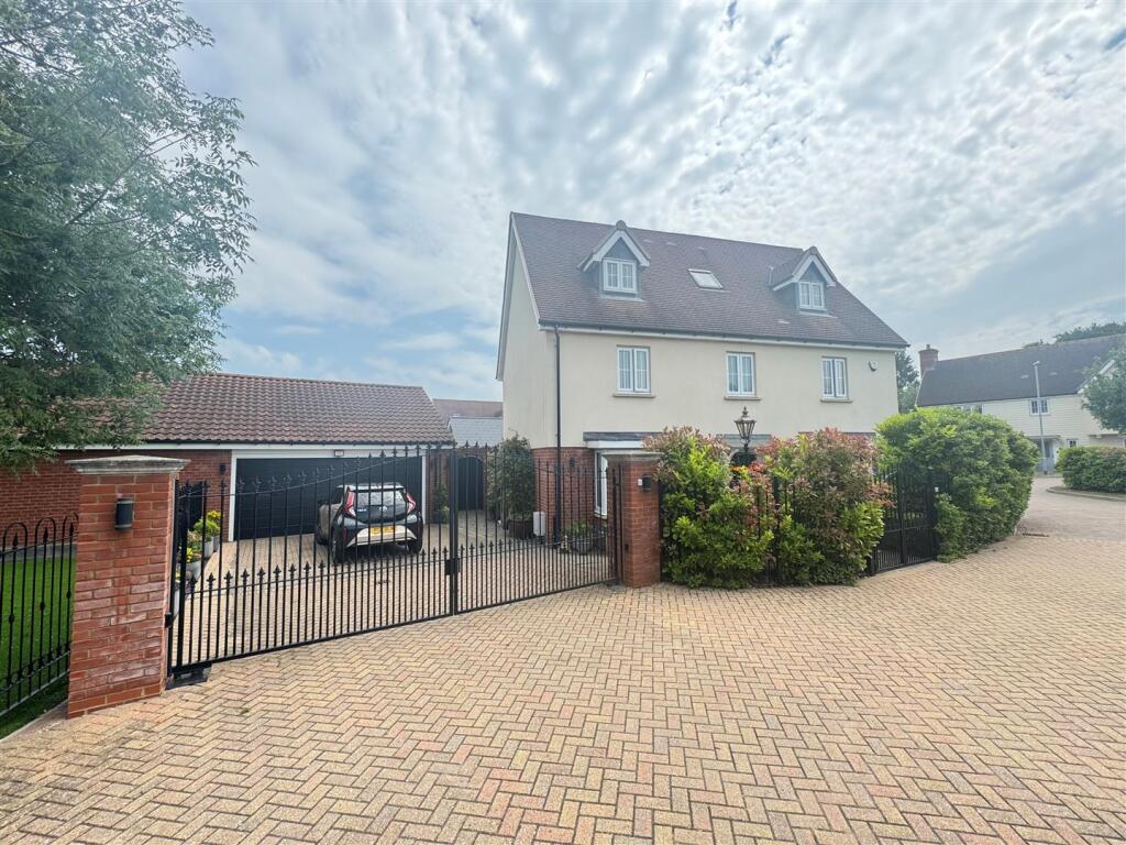 Main image of property: Spruce Drive, Hawkwell, Hockley