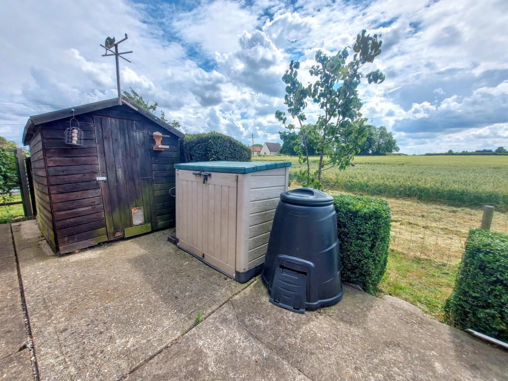 2 bedroom detached bungalow for sale in Main Street, Gayton Le Marsh, LN13