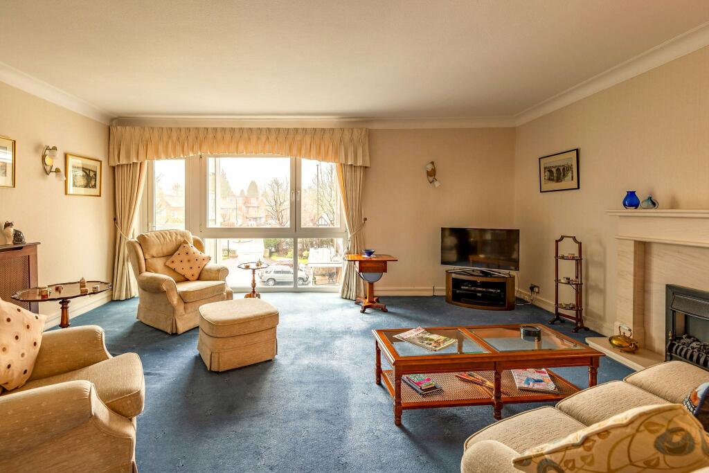 3 bedroom apartment for sale in Kenton Road, Gosforth, Newcastle Upon Tyne, Tyne & Wear, NE3